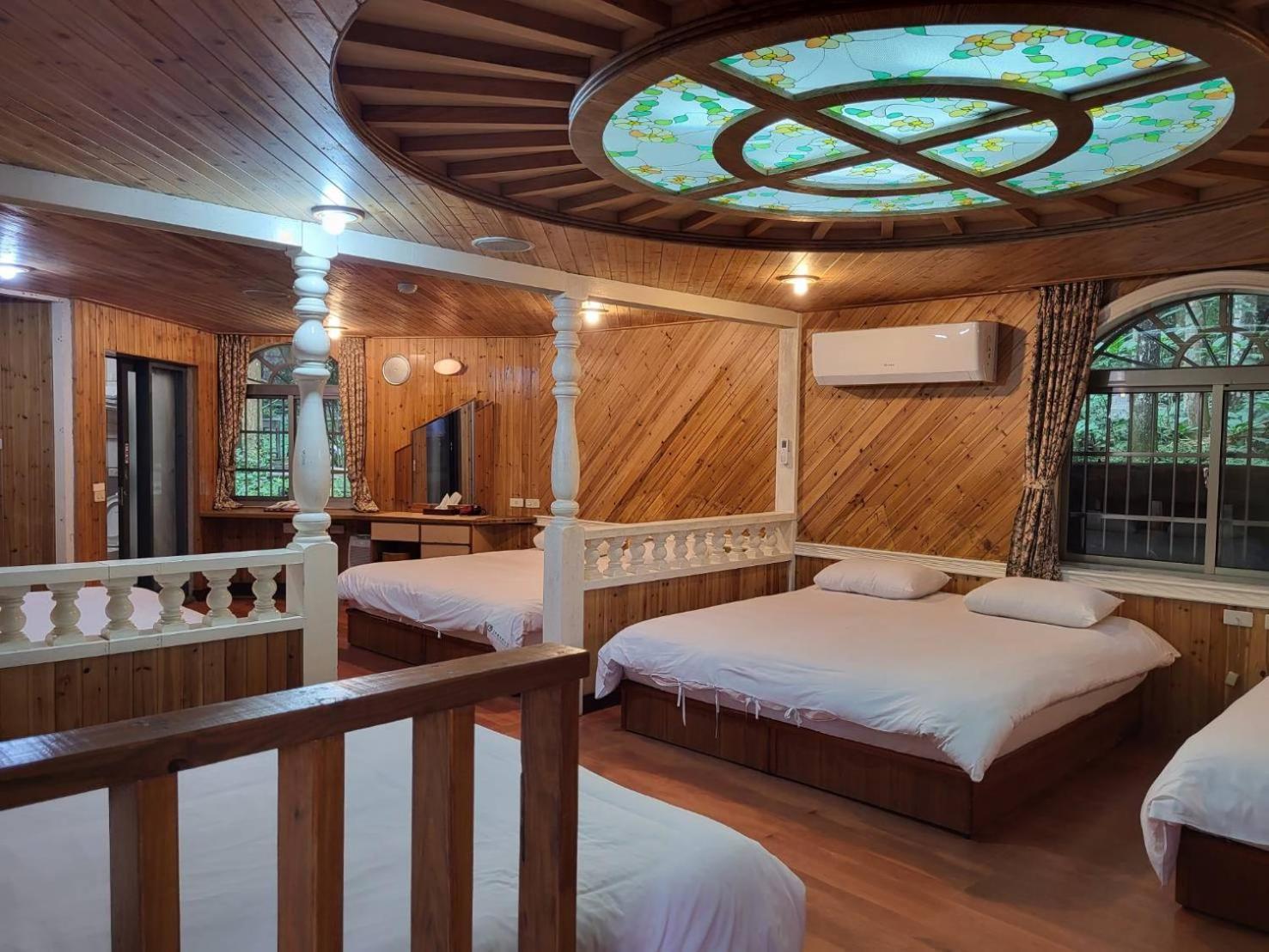 Gemlu Villa Lugu Buitenkant foto
