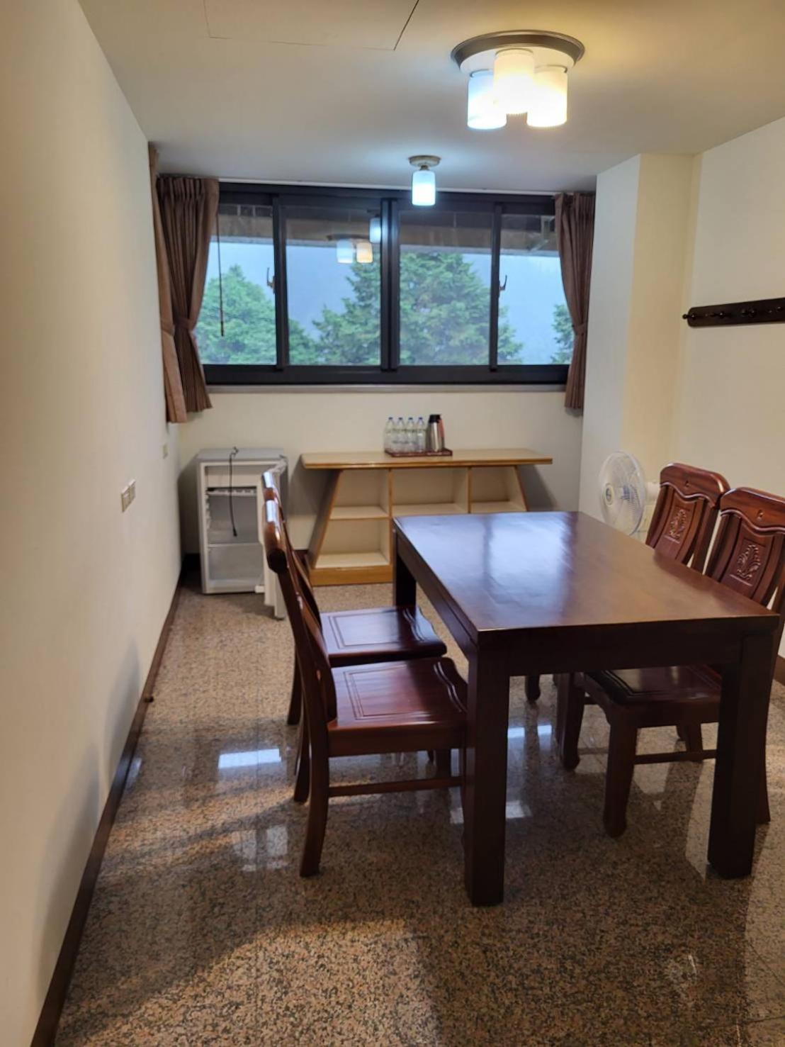 Gemlu Villa Lugu Buitenkant foto